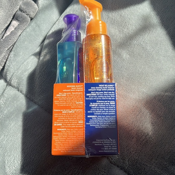 Clean and clear 2 pack face wash - Picture 4 of 4